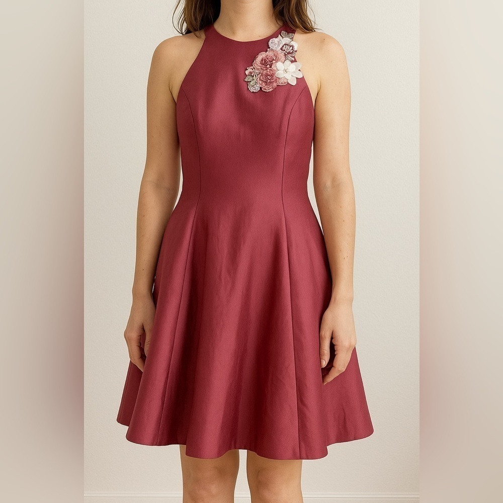 Nicole Miller Women’s Dress Size 4 Elegant Cocktail burgundy color